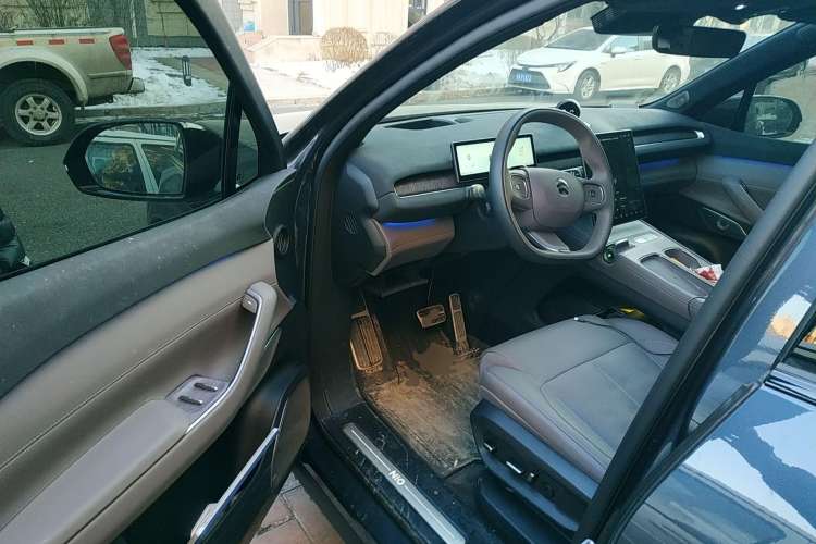 Used Nio ES7 2022 75 kWh Driver Seat