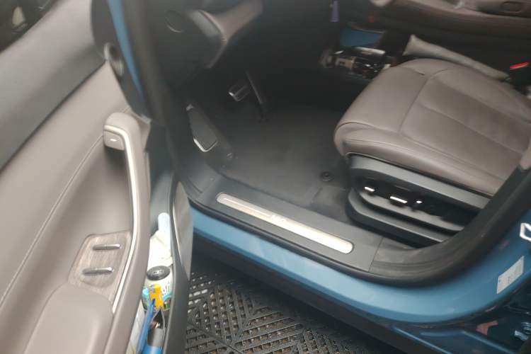 Used Nio ES7 2022 75 kWh Driver Seat
