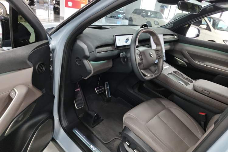 Used Nio ES7 2022 75 kWh Driver Seat