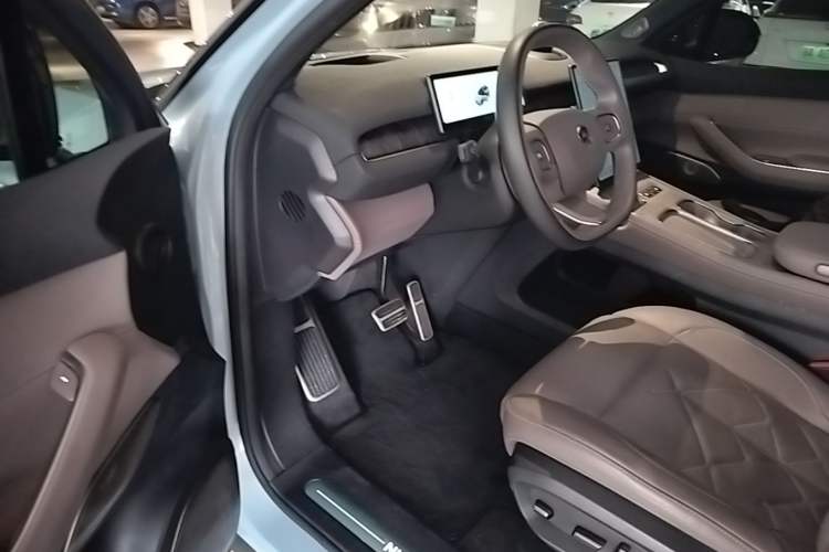 Used Nio ES7 2022 100kWh First Edition Driver Seat
