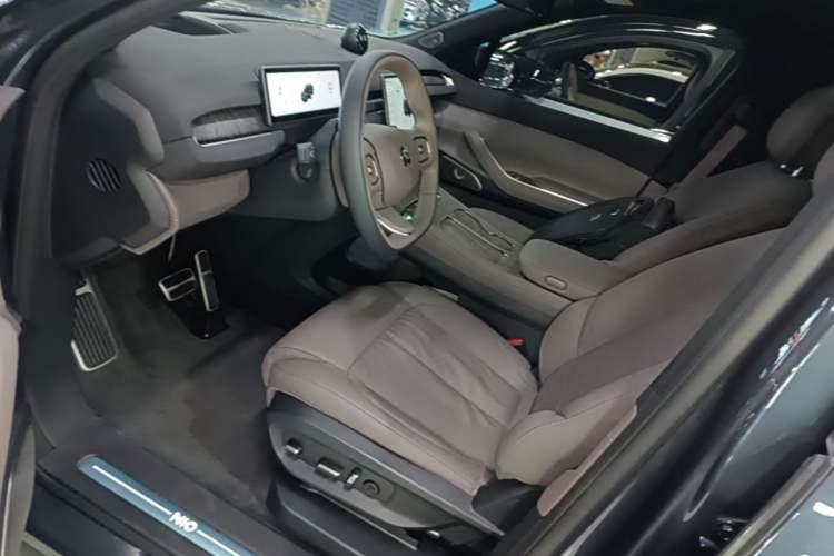Used Nio ES7 2022 75 kWh Driver Seat