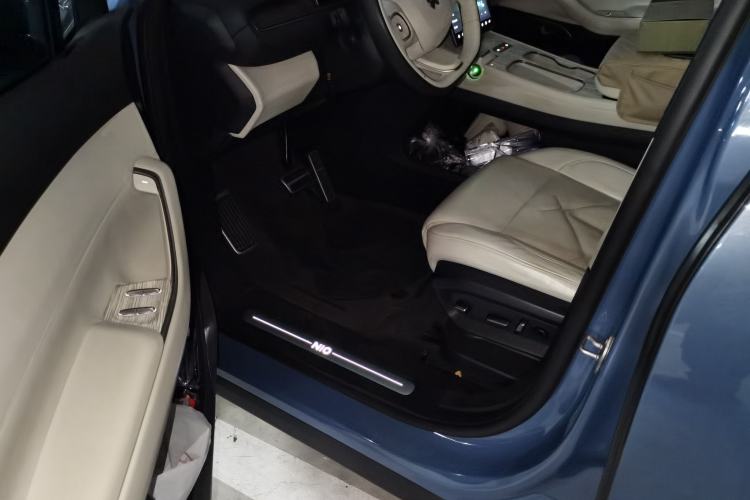 Used Nio ES7 2022 100 kWh Driver Seat