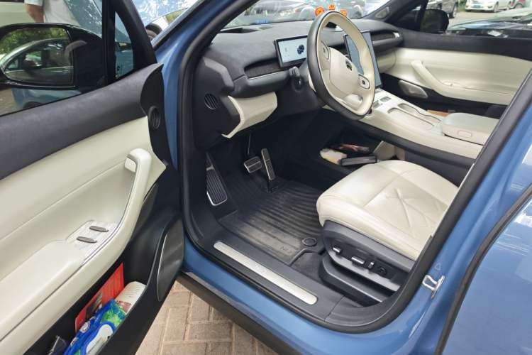 Used Nio ES7 2022 100kWh First Edition Driver Seat