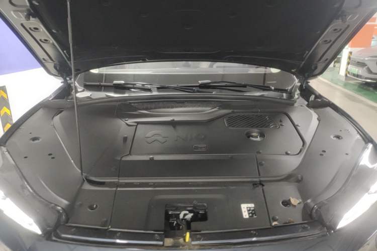 Used Nio ES7 2022 75 kWh Engine Bay