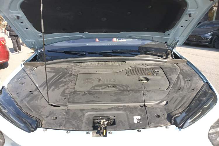 Used Nio ES7 2022 75 kWh Engine Bay