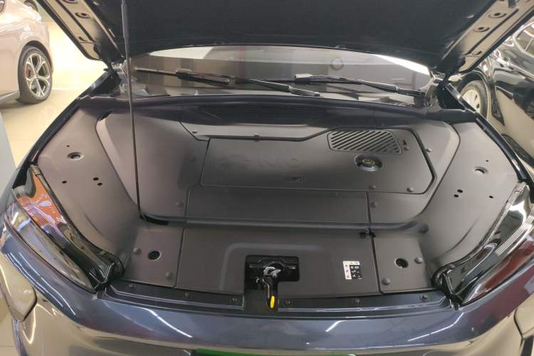 Used Nio ES7 2022 75 kWh Engine Bay