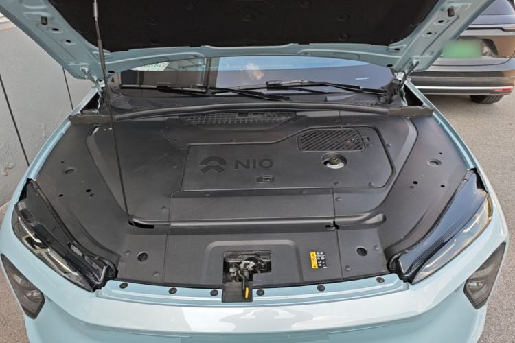 Used Nio ES7 2022 75 kWh Engine Bay