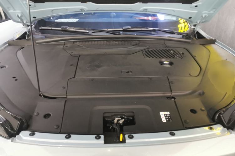 Used Nio ES7 2022 75 kWh Engine Bay