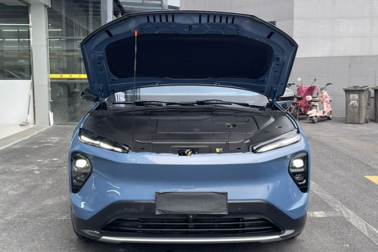Used Nio ES7 2022 75 kWh Engine Bay