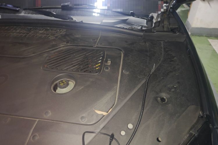Used Nio ES7 2022 75 kWh Engine Bay Left