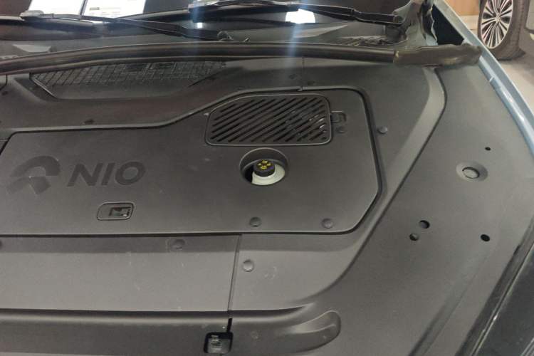 Used Nio ES7 2022 75 kWh Engine Bay Left