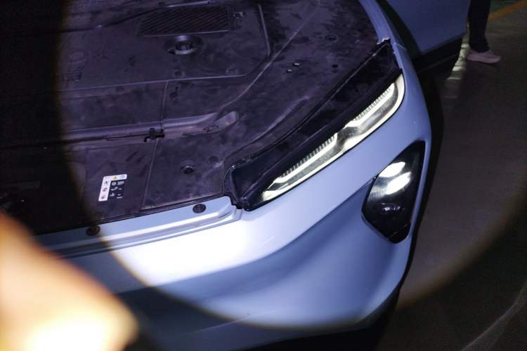 Used Nio ES7 2022 75 kWh Engine Bay Left