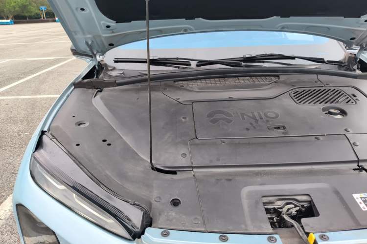 Used Nio ES7 2022 75 kWh Engine Bay Right