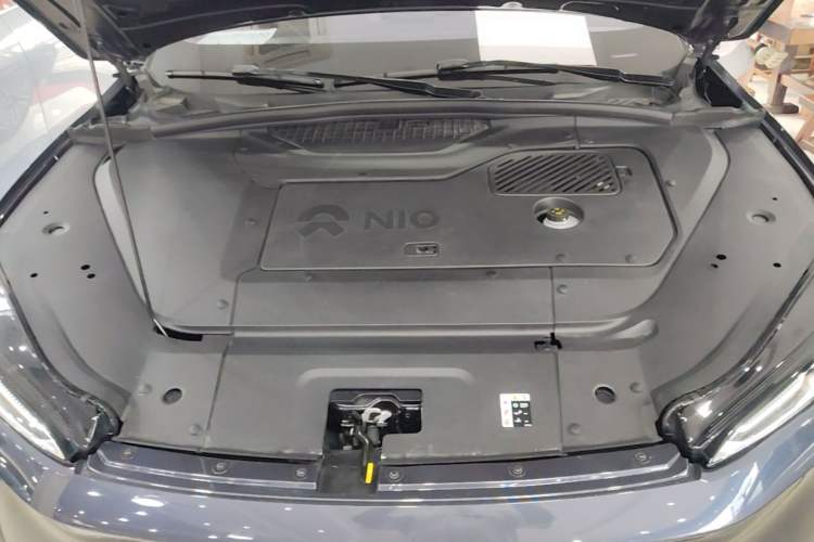 Used Nio ES7 2022 75 kWh Engine Bay