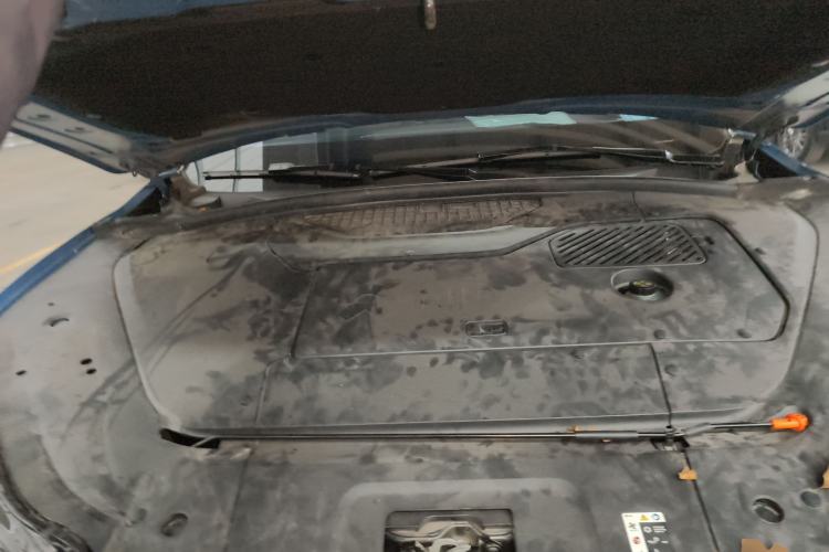 Used Nio ES7 2022 75 kWh Engine Bay