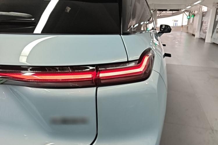 Used Nio ES7 2022 75 kWh Exterior 1