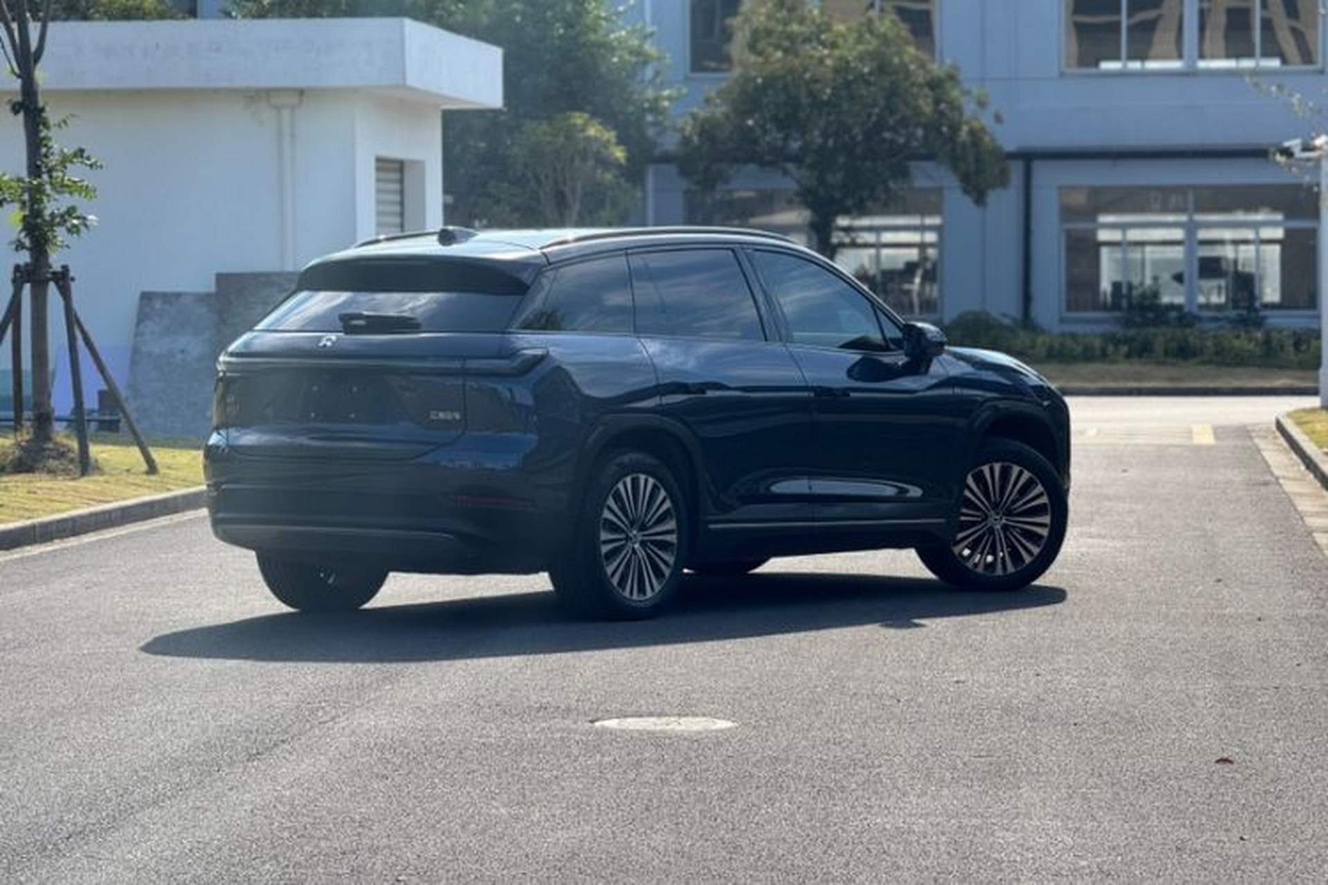 Used Nio ES7 2022 100 kWh Exterior 3