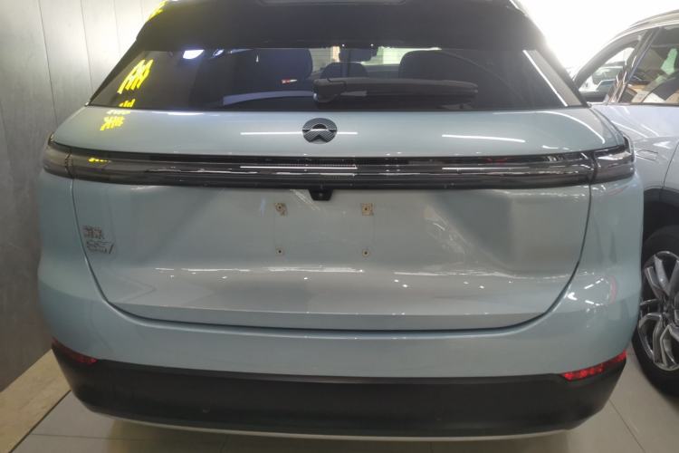 Used Nio ES7 2022 75 kWh Exterior 4