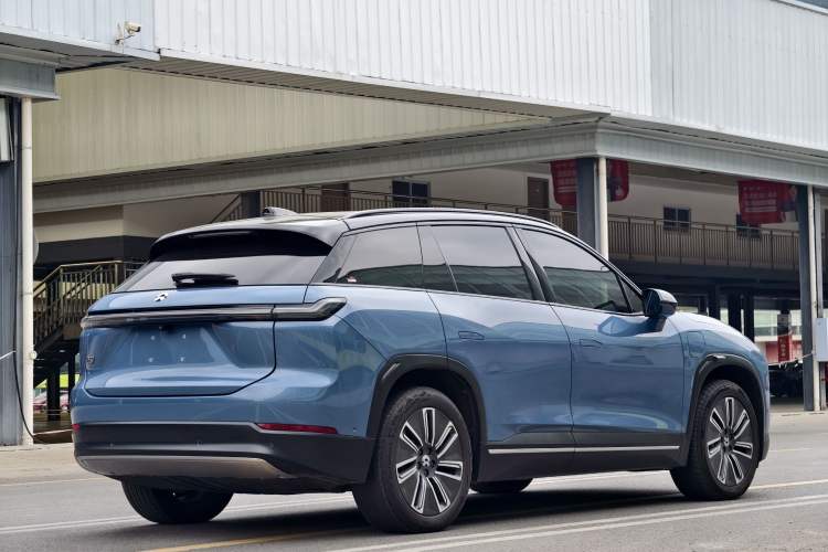 Used Nio ES7 2022 75 kWh Exterior 4
