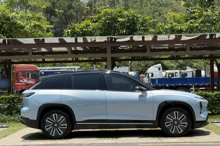 Used Nio ES7 2022 75 kWh Exterior 6