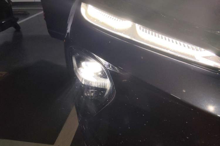 Used Nio ES7 2022 75 kWh Exterior 6