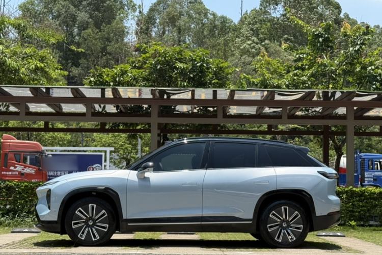 Used Nio ES7 2022 75 kWh Exterior 7