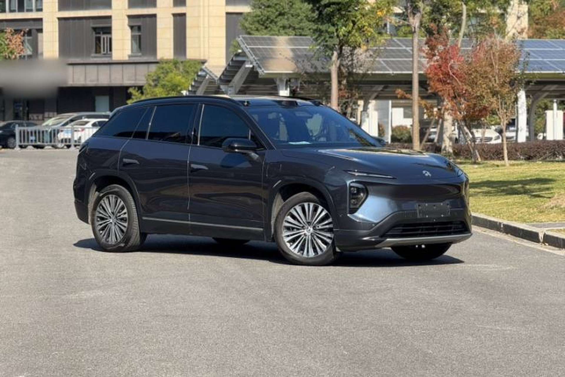 Used Nio ES7 2022 100 kWh Exterior 8