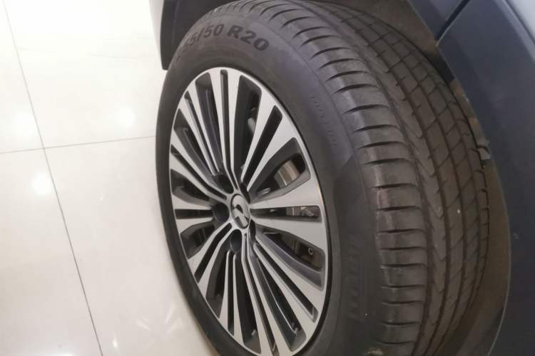 Used Nio ES7 2022 75 kWh Exterior 8