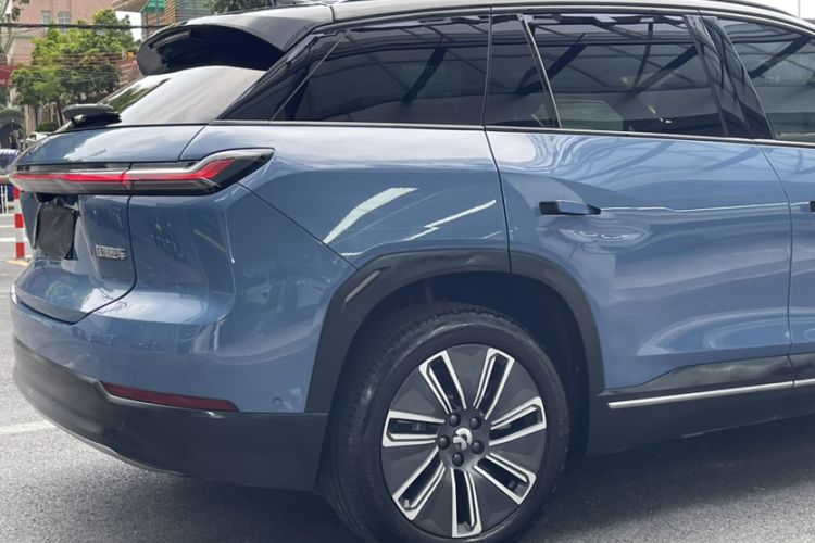 Used Nio ES7 2022 75 kWh Exterior 8