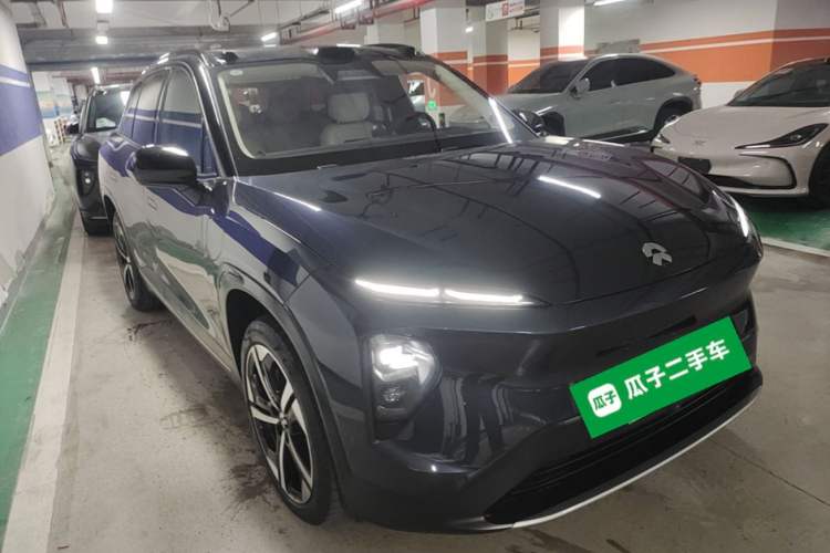 Used Nio ES7 2022 75 kWh Front Right 45 Deg