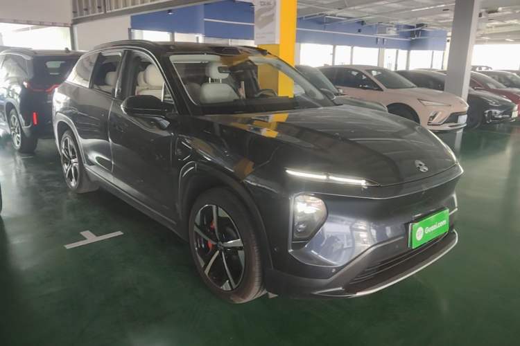 Used Nio ES7 2022 100kWh First Edition Front Right 45 Deg