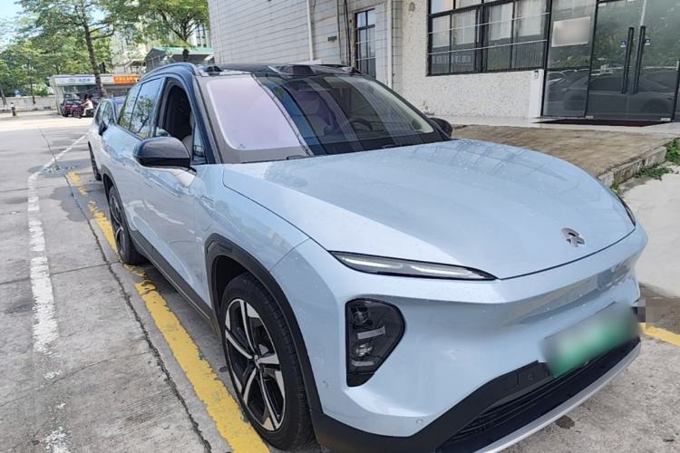 Used Nio ES7 2022 100 kWh Front Right 45 Deg