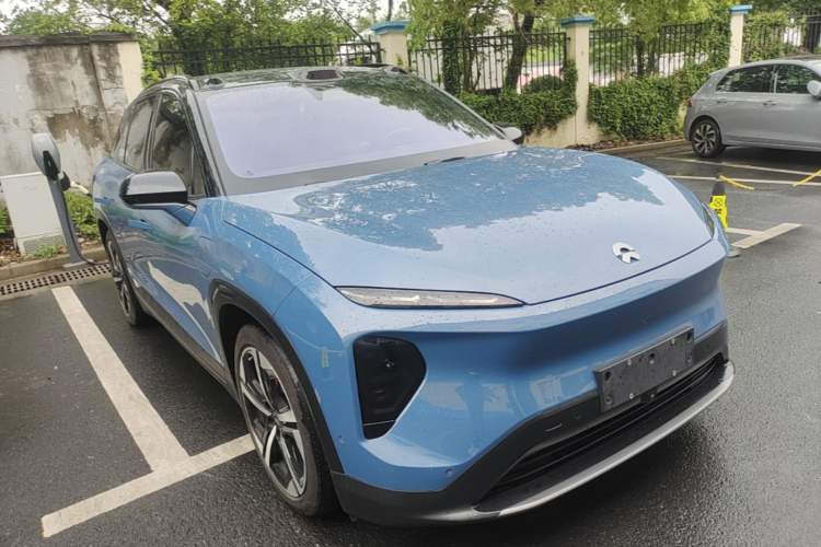 Used Nio ES7 2022 100kWh First Edition Front Right 45 Deg