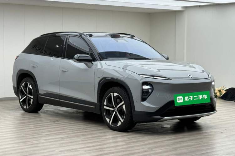 Used Nio ES7 2022 75 kWh Front Right 45 Deg