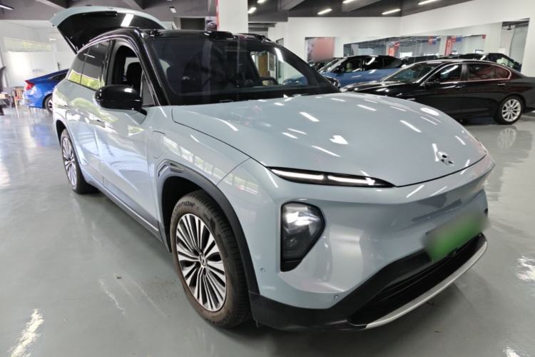Used Nio ES7 2022 75 kWh Front Right 45 Deg