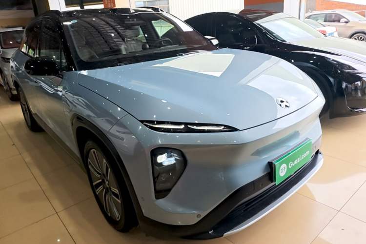 Used Nio ES7 2022 75 kWh Front Right 45 Deg