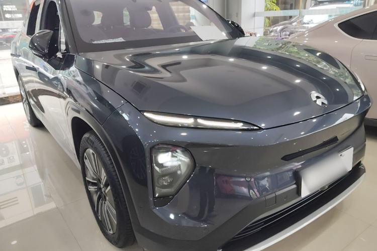 Used Nio ES7 2022 75 kWh Front Right 45 Deg