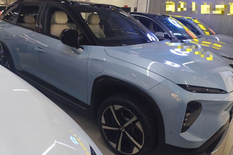 Used Nio ES7 2022 100kWh First Edition Front Right 45 Deg