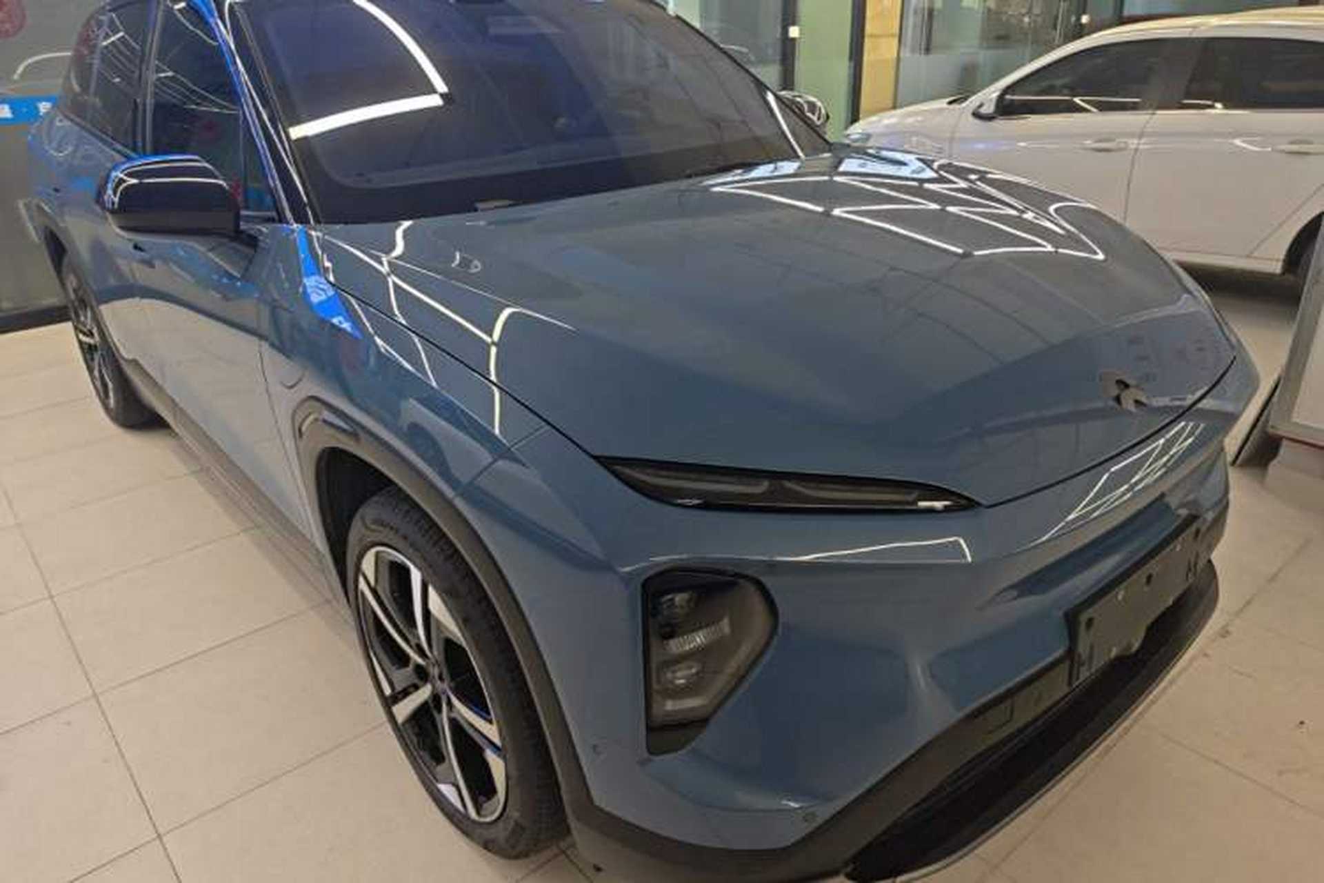 Used Nio ES7 2022 75 kWh Front Right 45 Deg
