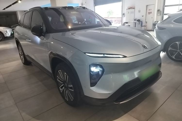 Used Nio ES7 2022 75 kWh Front Right 45 Deg