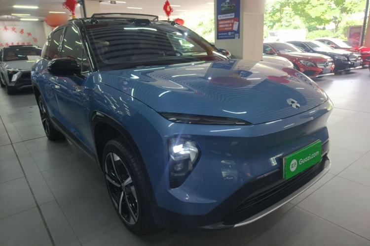 Used Nio ES7 2022 75 kWh Front Right 45 Deg