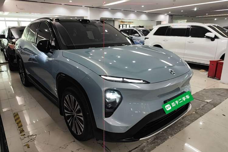Used Nio ES7 2022 75 kWh Front Right 45 Deg