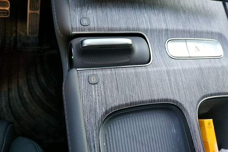 Used Nio ES7 2022 75 kWh Gear Lever