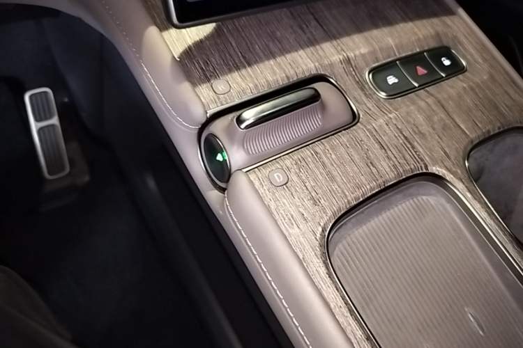 Used Nio ES7 2022 100kWh First Edition Gear Lever