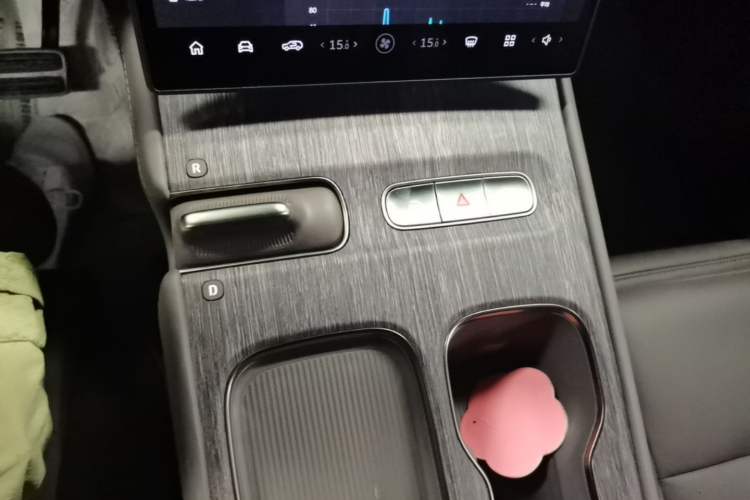 Used Nio ES7 2022 100kWh First Edition Gear Lever