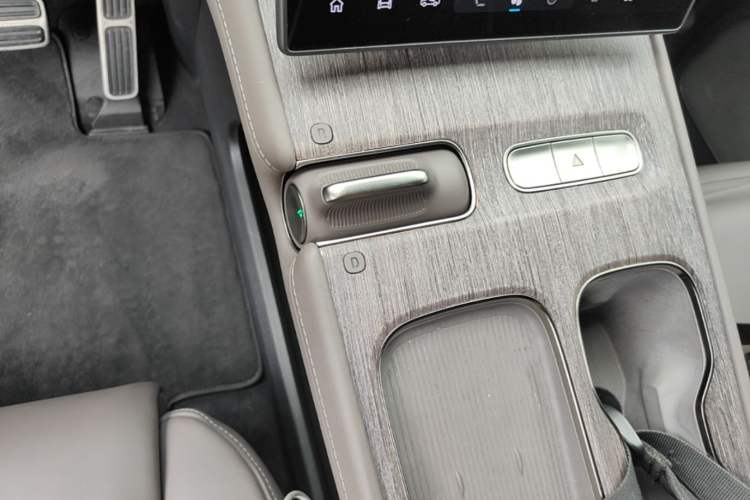 Used Nio ES7 2022 100kWh First Edition Gear Lever