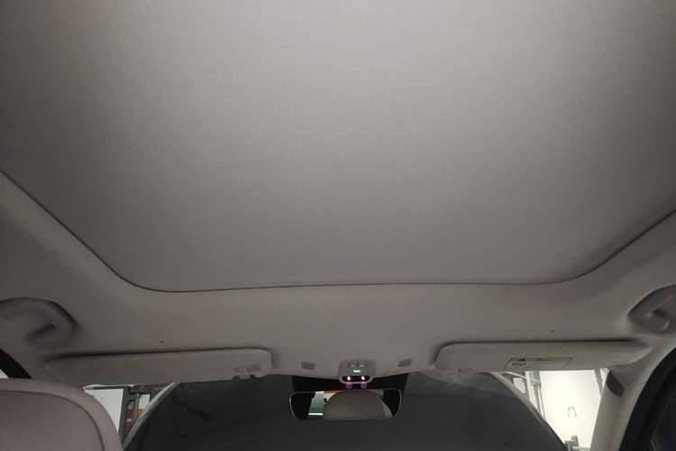 Used Nio ES7 2022 75 kWh Headliner