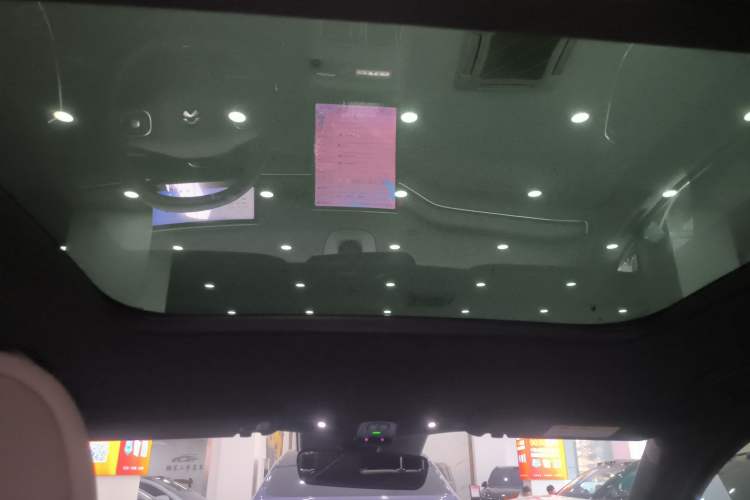 Used Nio ES7 2022 75 kWh Headliner