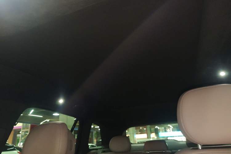 Used Nio ES7 2022 75 kWh Headliner