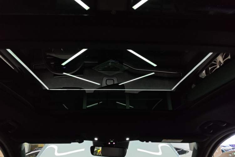 Used Nio ES7 2022 75 kWh Headliner